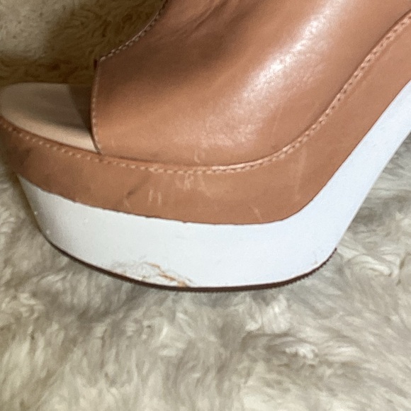 Diane Von Furstenburg heel sandals size 7 - Picture 8 of 8